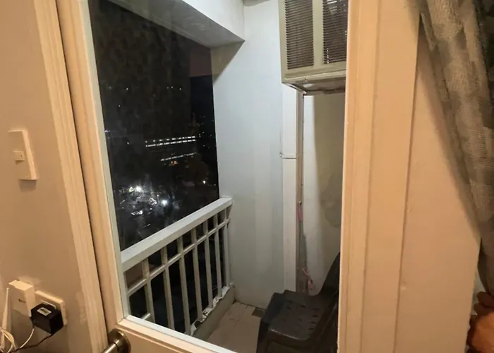 Cozy Type Near It Park With Pool, Netflix & Wifi Aparthotel Cebu