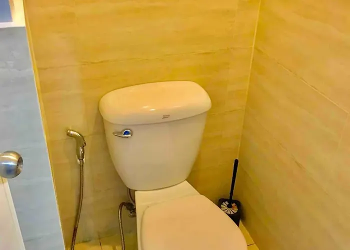 Cozy Type Near It Park With Pool, Netflix & Wifi *