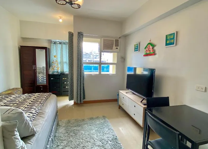 Cozy Type Near It Park With Pool, Netflix & Wifi * Cebu