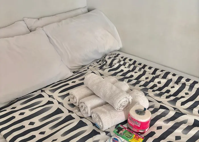 Cozy Type Near It Park With Pool, Netflix & Wifi